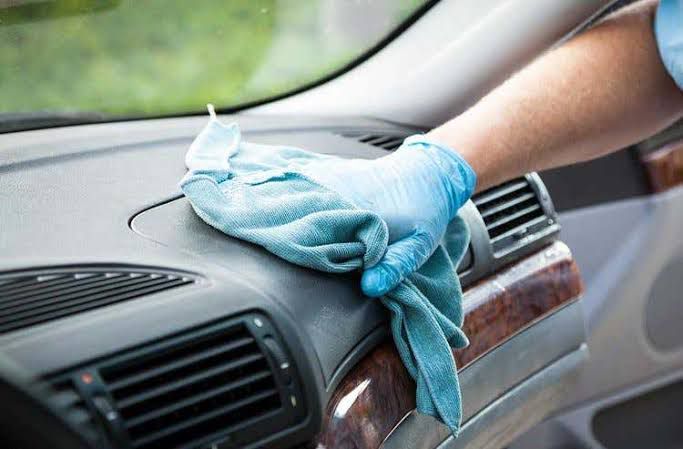Como limpar o interior do carro e evitar proliferação de fungos e bactérias em 5 passos 