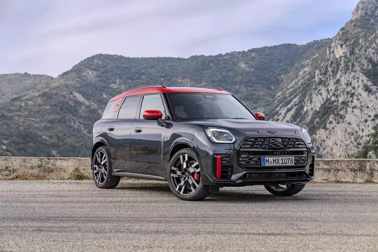 Novo Countryman JCW tem motor 2.0 turbo e estreia no Brasil