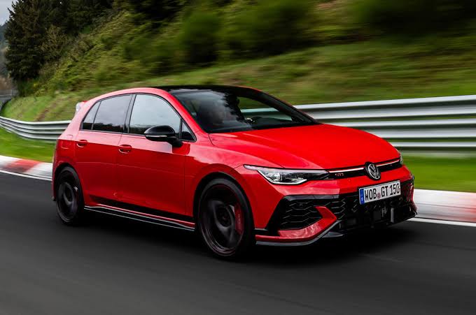 Golf GTI terá versão de 50 anos