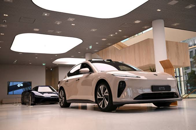 Vendas de elétricos cresceram 27% em 2025 no mundo