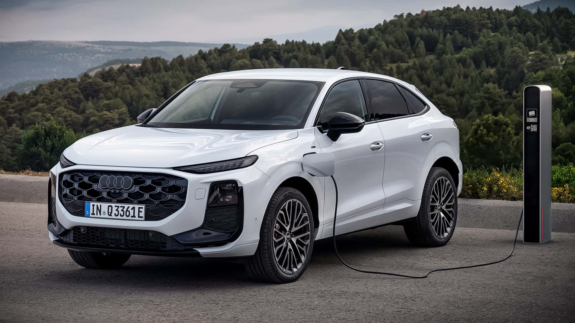 Audi Q3 Sportback 2026 é revelado: veja Fotos